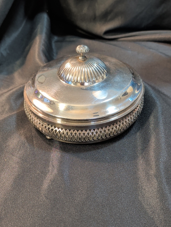Crescent Silver Co Other - Vintage 1940's Crescent Silver Plated Relish Bowl With Glass Insert